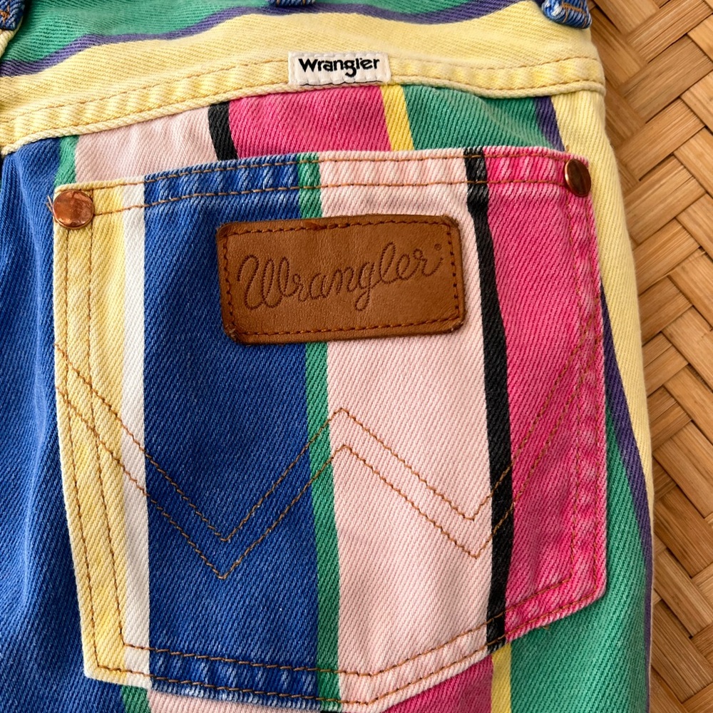 WRANGLER X FREE PEOPLE EXCLUSIVE WANDERER 622 HIGH RISE FLARES RAINBOW‎ STRIPE - Picture 15 of 15